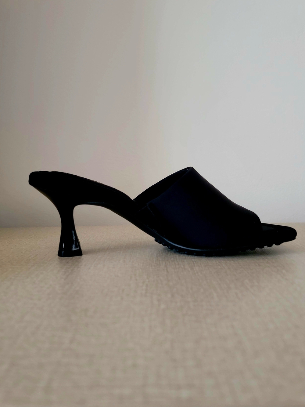 Anne Klein Jasmine Black Satin Square Toe Kitten Heel Slide Mules - 6.5 EUC